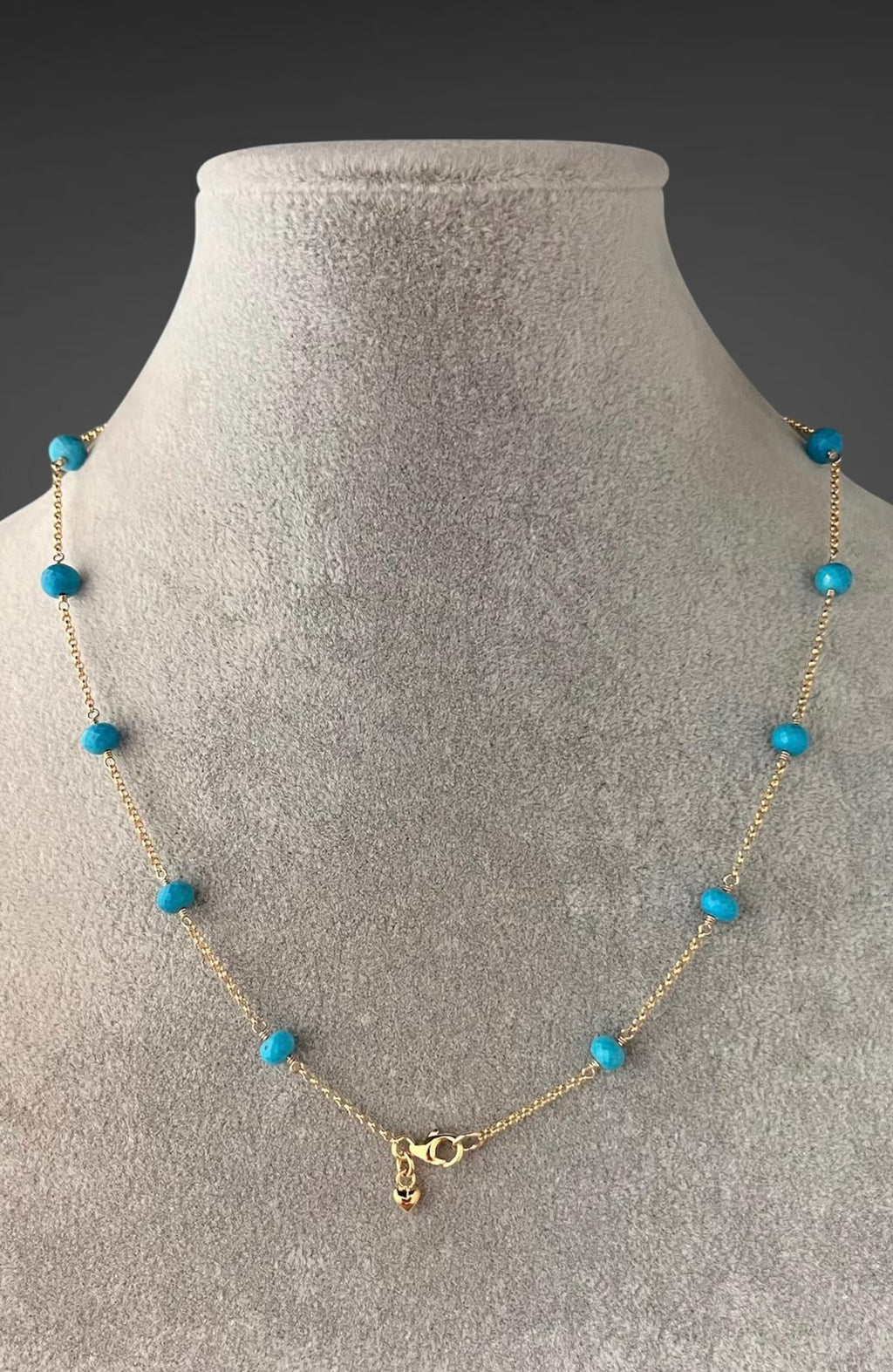 Graduated Blue Turquoise Jewelry Set on 14k Gold Filled Chain