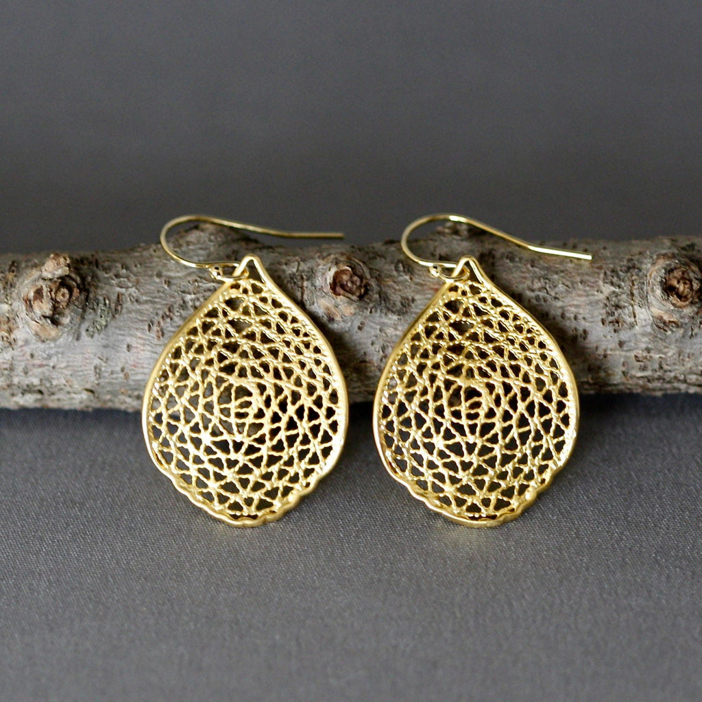 Matte Gold Vermeil Wavy Filigree Dangle Earrings