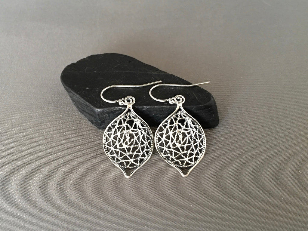 Bali Silver Wavy Filigree Dangle Earrings