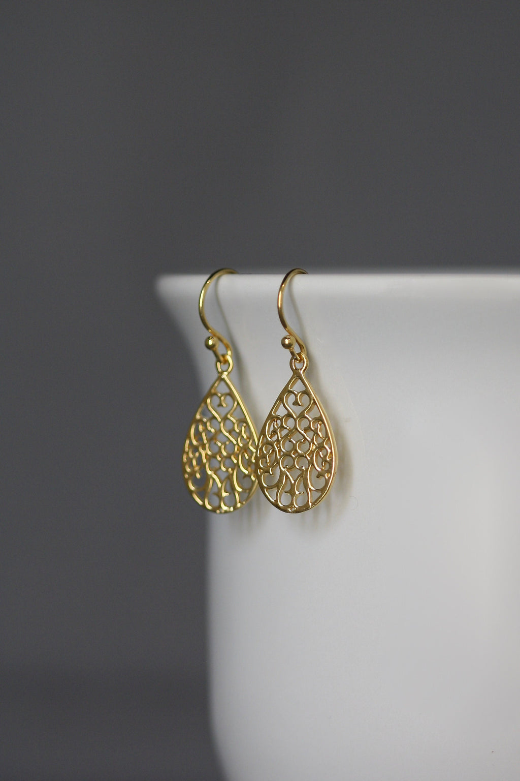 Gold Vermeil Filigree Teardrop Dangle Earrings