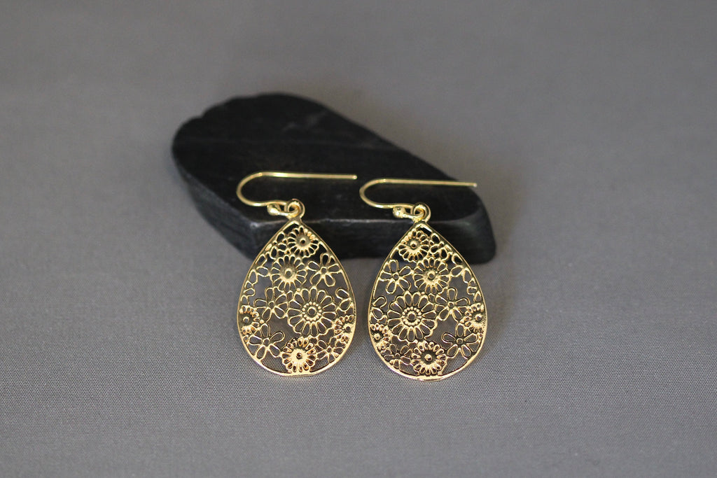 Gold Vermeil Filigree Teardrop Flower Dangle Earrings