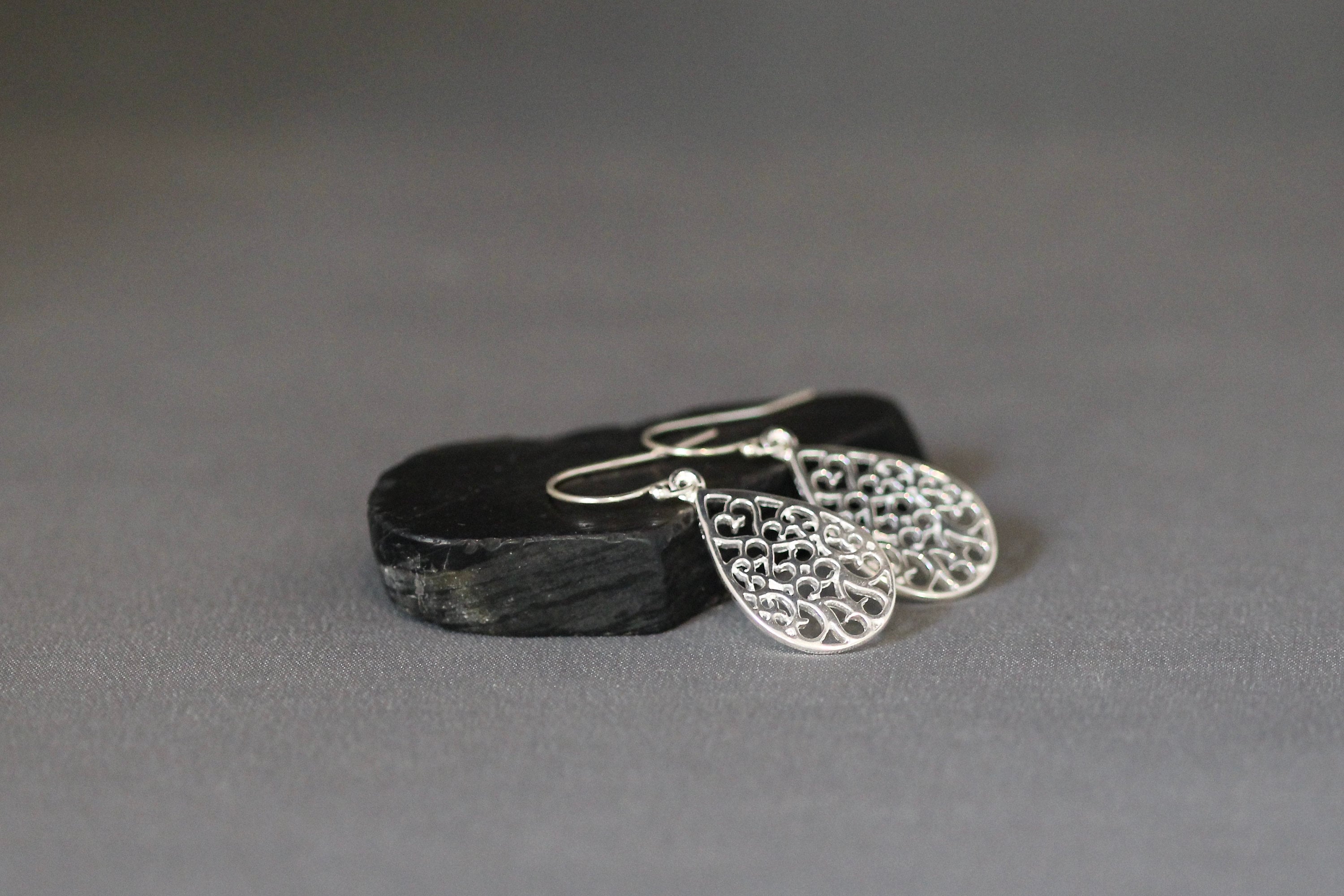 Bali Silver Filigree Teardrop Dangle Earrings