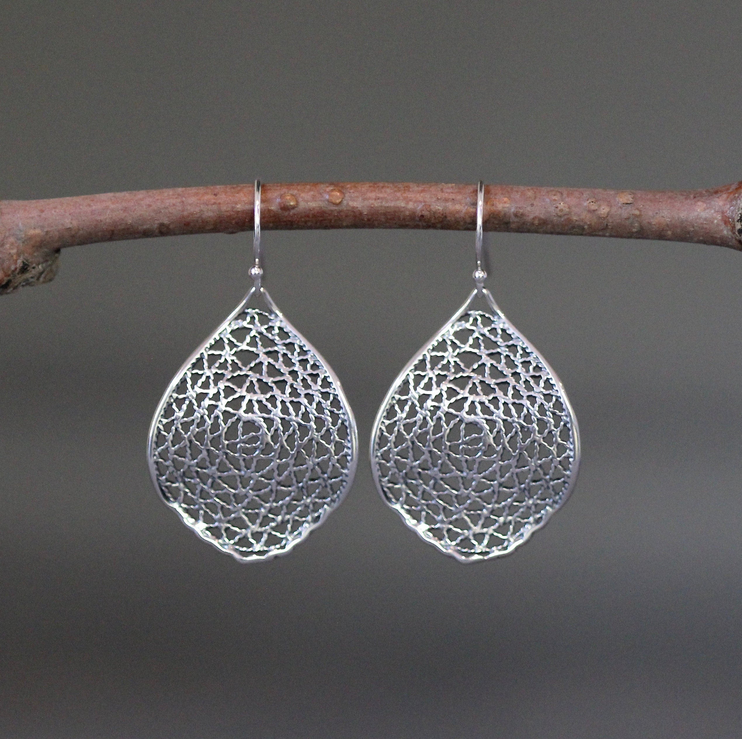 Bali Sterling Silver Wavy Filigree Dangle Earrings