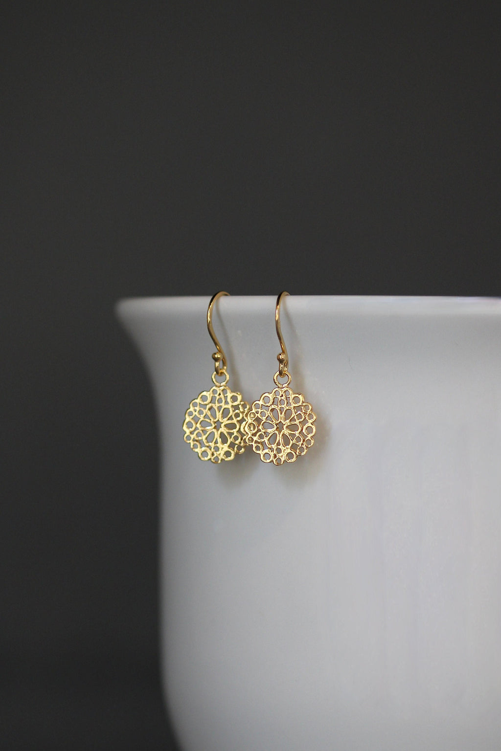 Gold Vermeil Filigree Round Flower Dangle Earrings