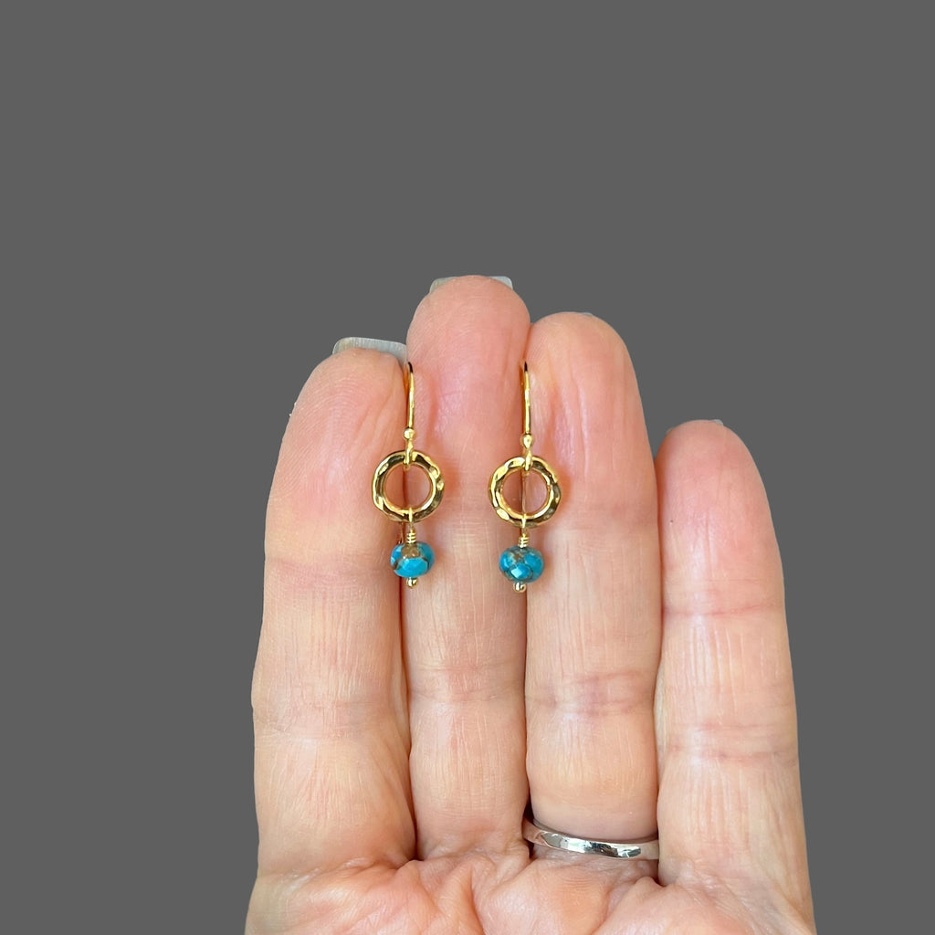 Spiny Oyster Kingman Turquoise Graduated Bead Necklace with Gold Filled Chain