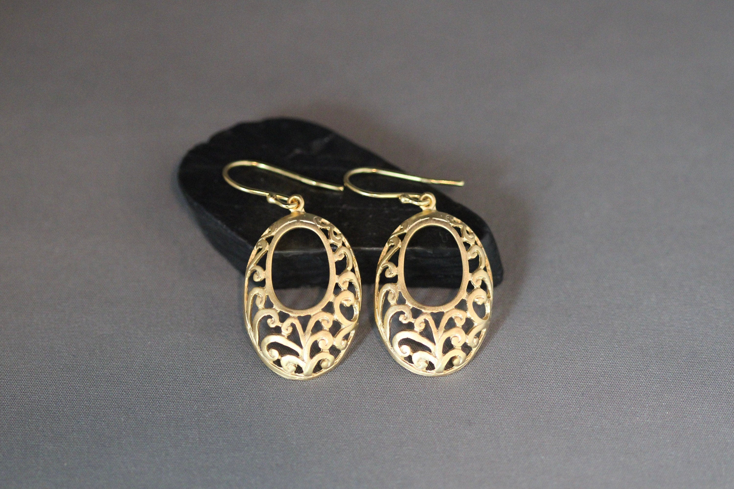 Oval Matte Gold Vermeil Filigree Dangle Earrings