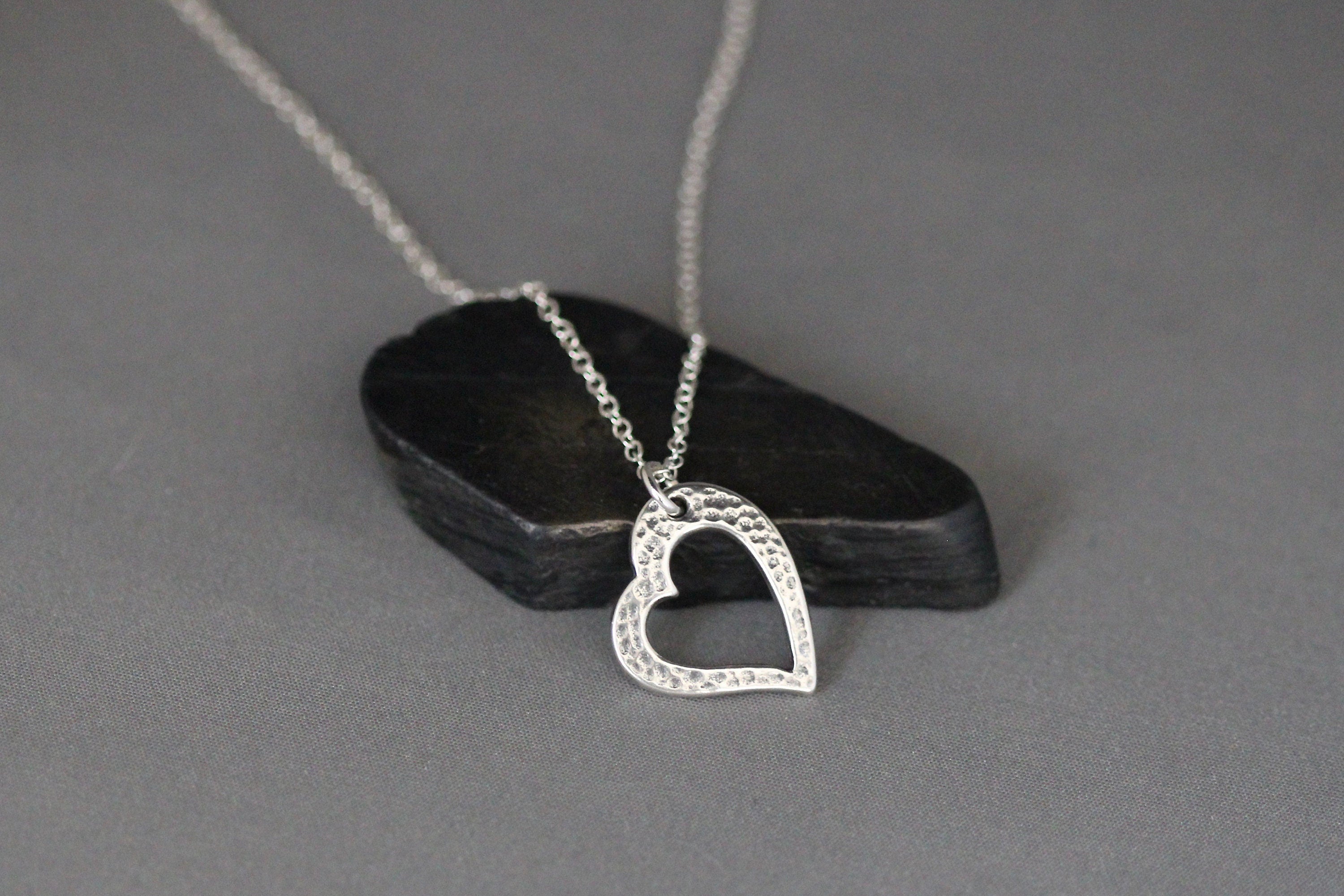 Bali Sterling Silver Hammered Open Heart Charm Necklace