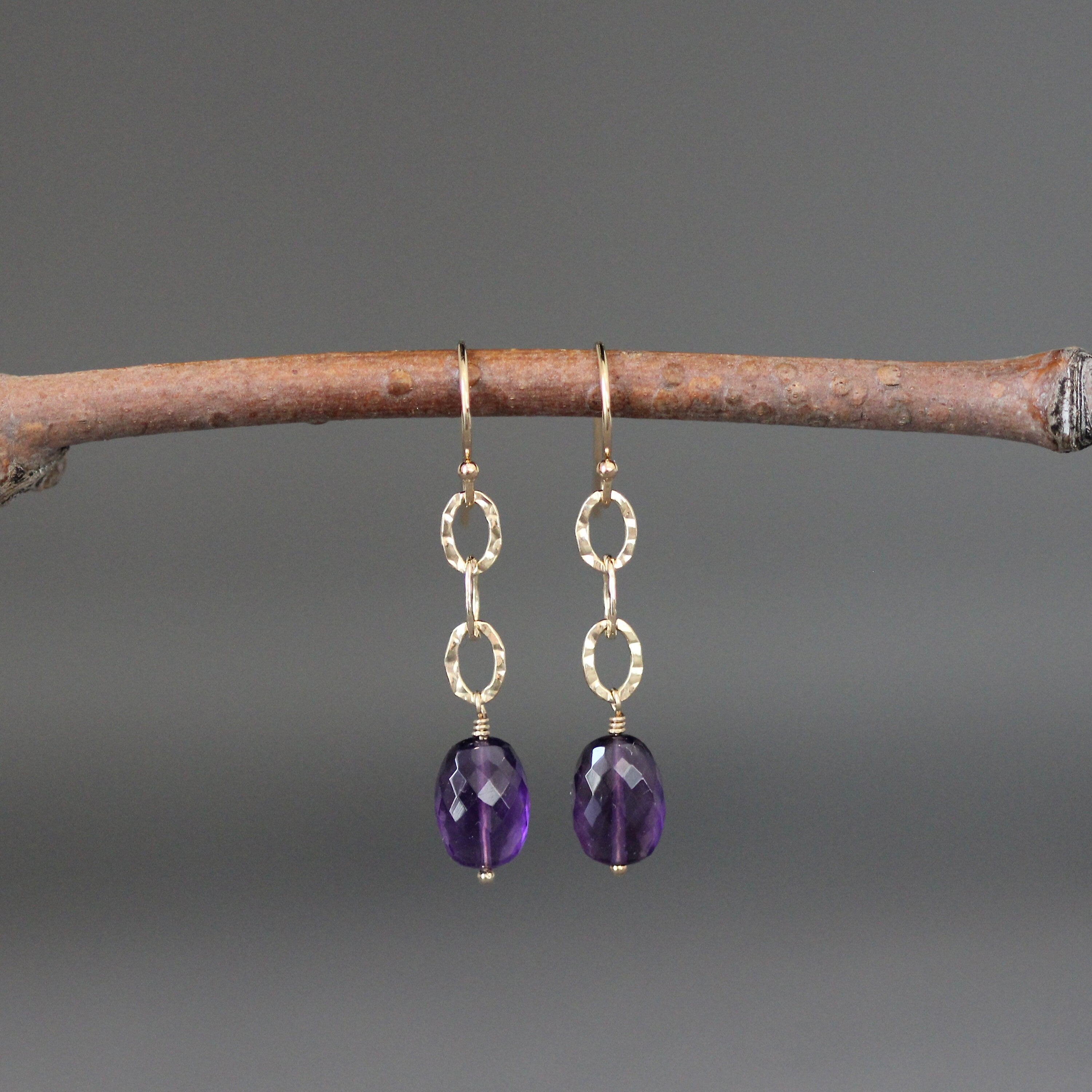Amethyst Graduated Stone Necklace on Gold Filled Hammered Links