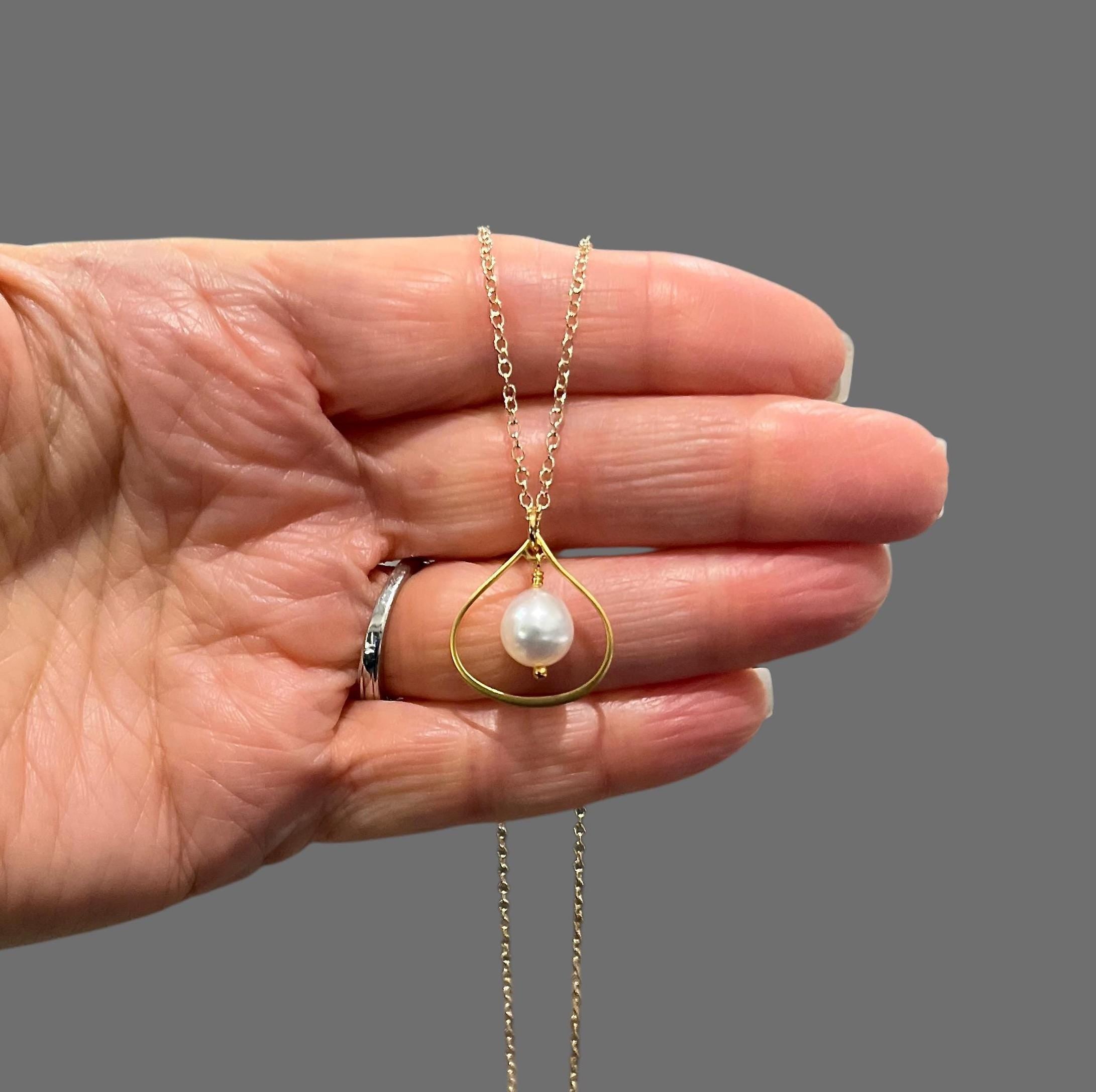 Freshwater Pearl Pendant in a Matte Gold Vermeil Frame on Gold Filled Chain