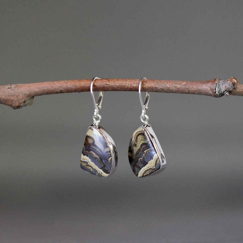 Schalenblende Cabochon Stone Earrings in Sterling Silver Bezels