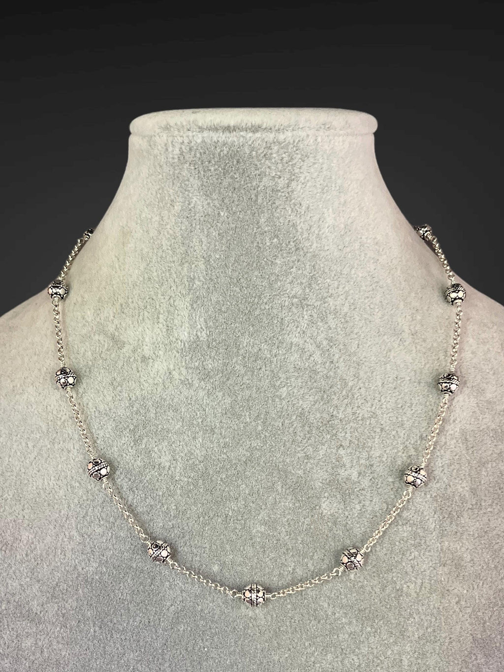 Wire Wrapped Round Bali Silver Bead Necklace Set