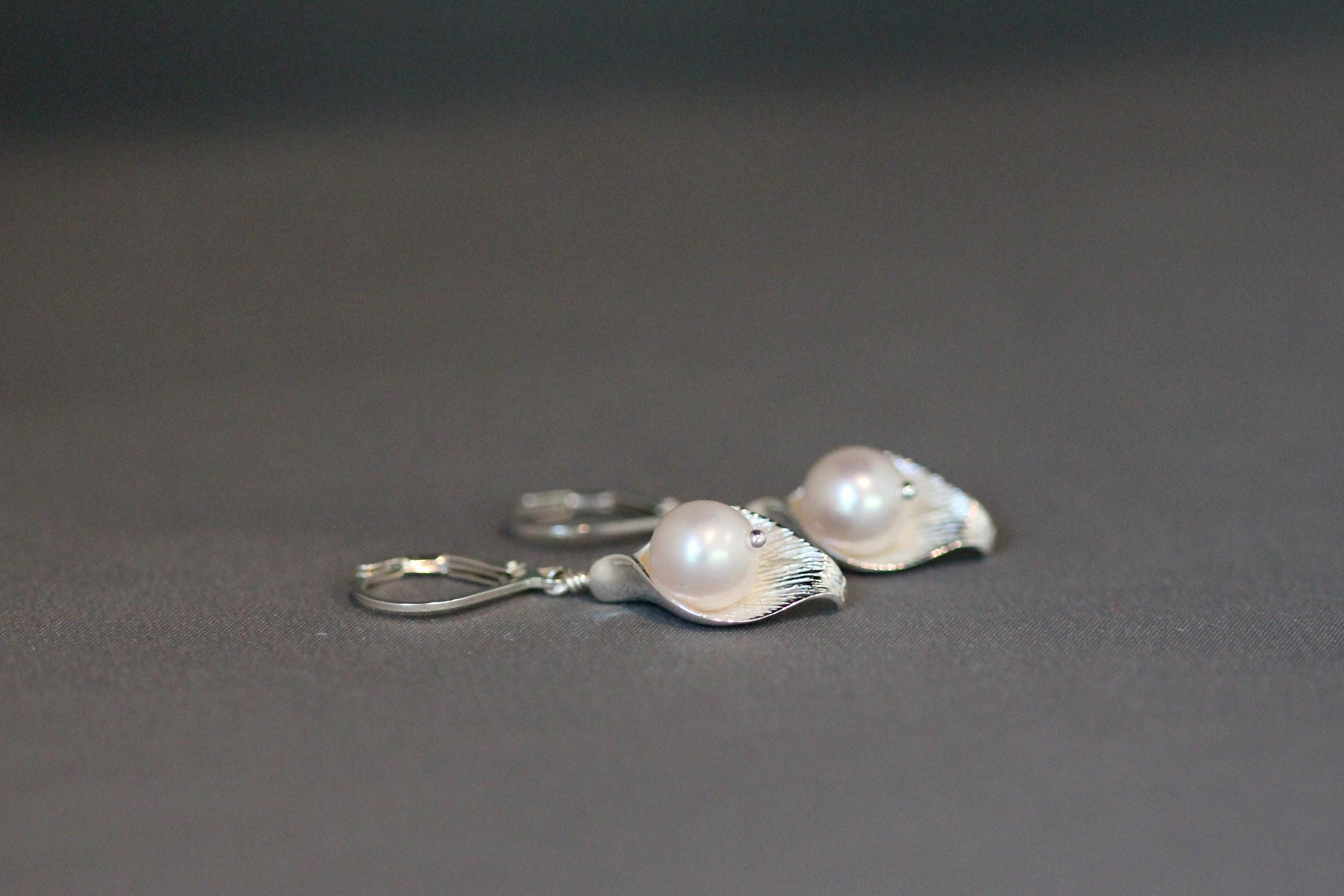 Freshwater Pearl and Bali Sterling Silver Calla Lily Charm Dangle Earrings
