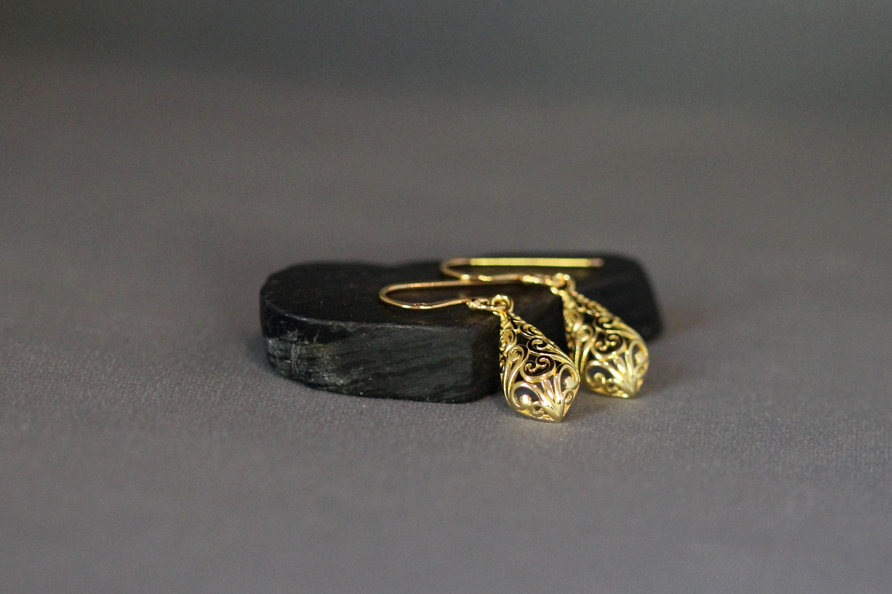 Bright Gold Vermeil Filigree Dangle Earrings